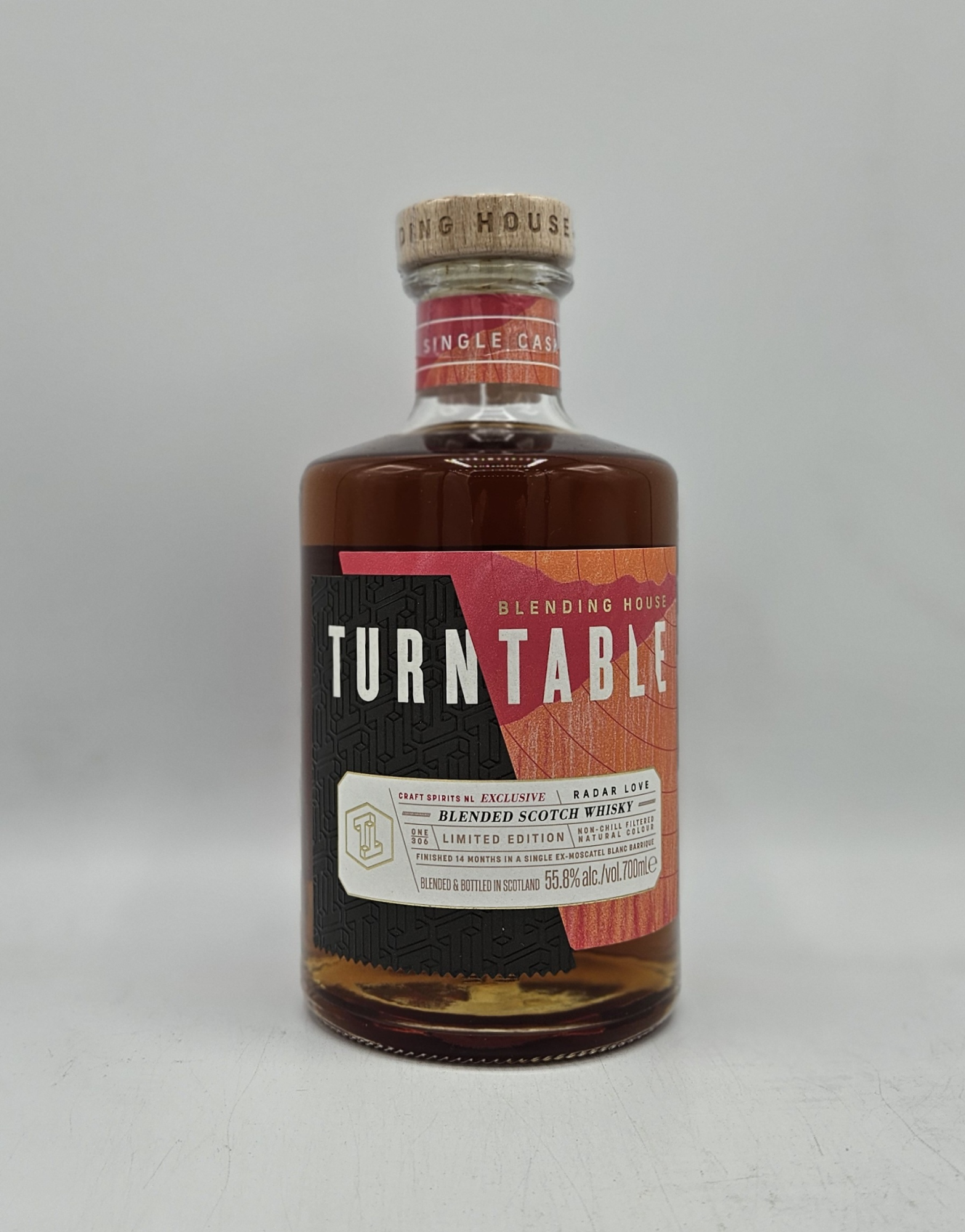 Turntable Radar Love Bottled For The Netherlands Moscatel Cask 55,8%